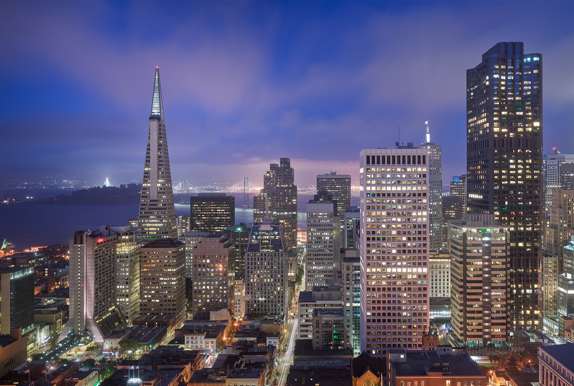 San Francisco skyline at night